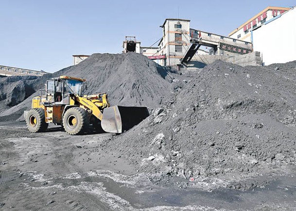 港股昨微升，多隻煤炭股創52周新高。