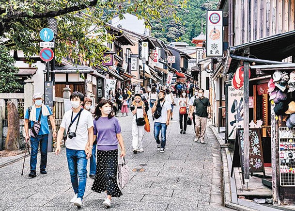 日本央行一直強調日圓偏軟有利經濟。