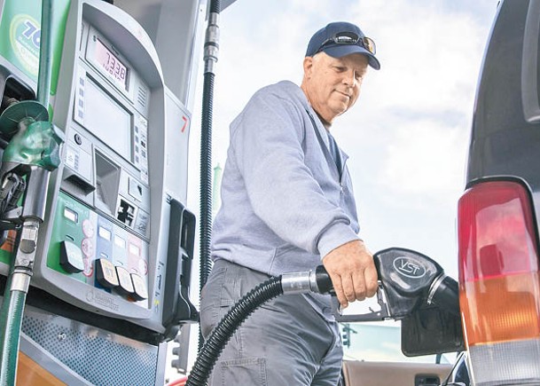 美汽油價格持續高企 拜登擬限制出口息民怨