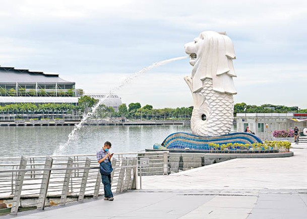 新加坡斥資3120億 建最大自動化港口