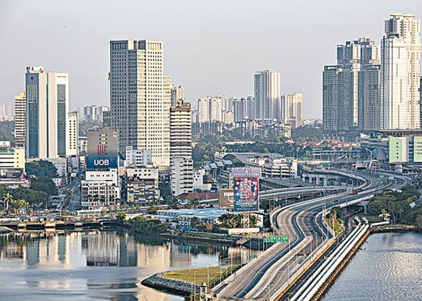 新加坡的經濟增速，料隨全球需求疲軟而放緩。