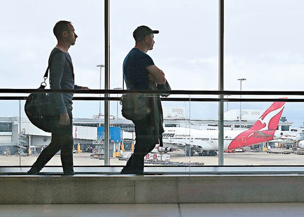 民眾等機票跌價才旅遊，或影響航空業復甦。