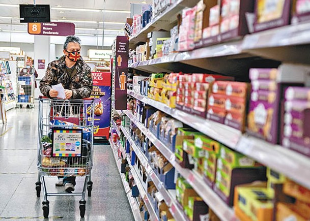 英國通脹10.5%仍高企 食品價連升17月