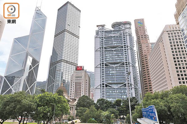 中港通關可改善本地銀行的跨境理財業務。