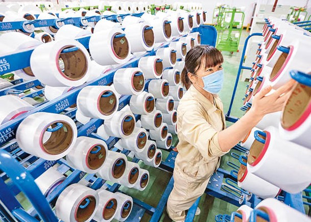 財新中國製造業PMI略升 仍處收縮區