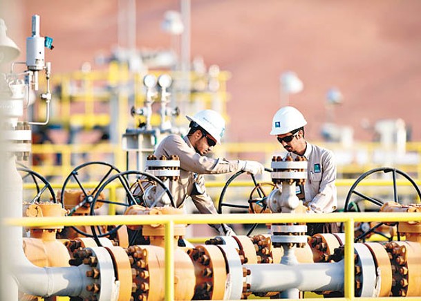 在「碳中和」大趨勢下，沙特需降低對石油產業的依賴。