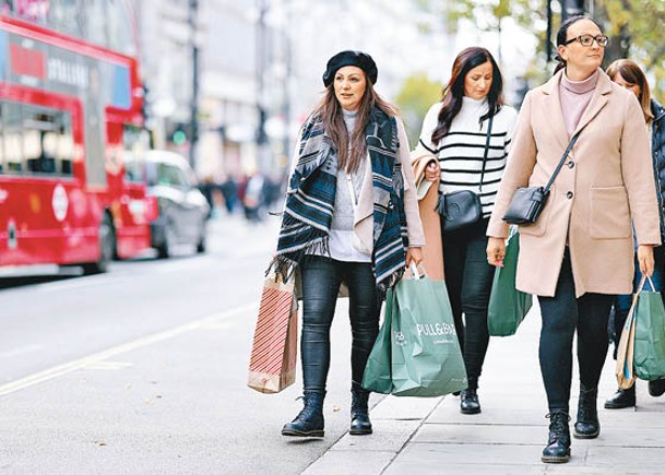 歐洲消費者已減少購買衣服。