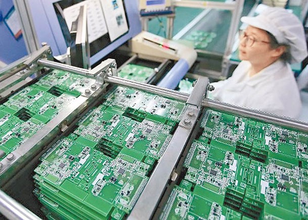 美國為打壓中國晶片產業發展，力阻華獲得先進半導體生產設備。
