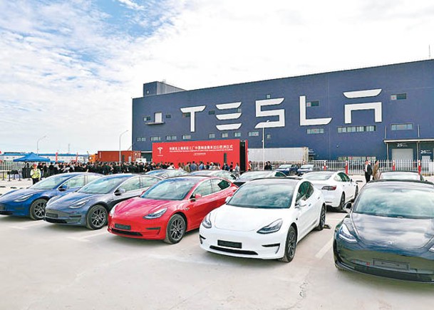 內地電動車市場競爭大，Tesla推出各項優惠促銷。