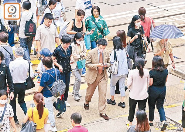 香港65歲或以上人口預計未來20年內升近一倍。