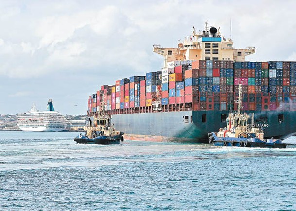 近日商船在紅海遇襲導致停駛，勢擾亂全球供應鏈。