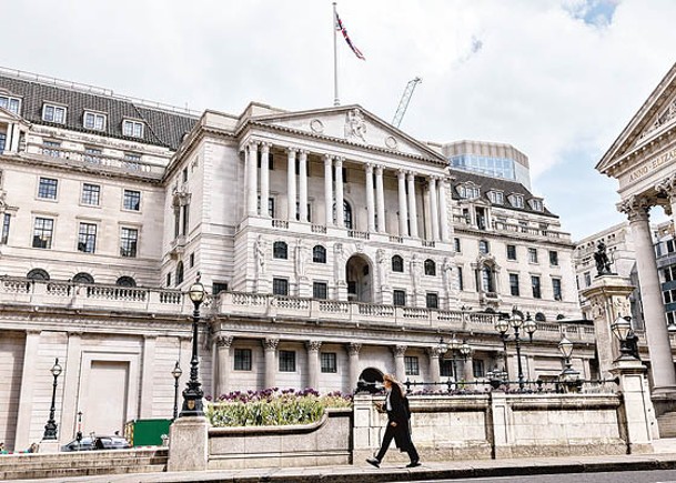 英倫銀行或在明年下半年加快寬鬆政策力度。