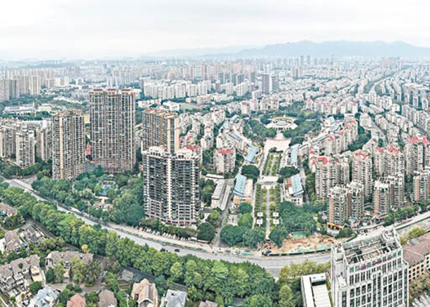 深圳豪宅銀主盤的拍賣競爭激烈。