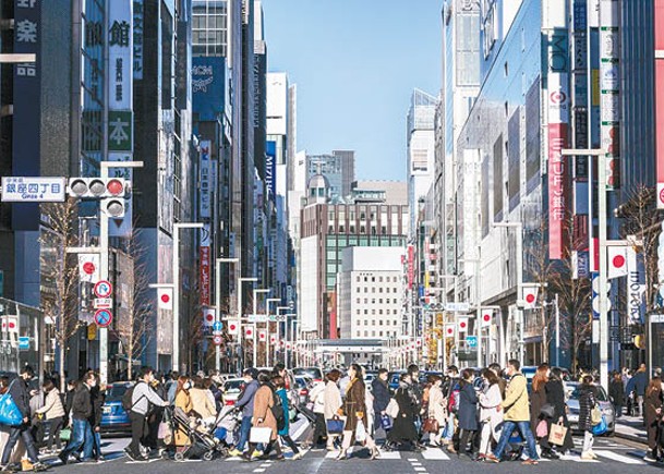 日本民間消費支出持續下降，反映內部需求疲軟。