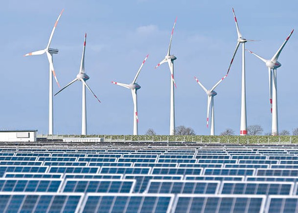 各國轉型可再生能源步伐不一，對經濟產生不同影響。