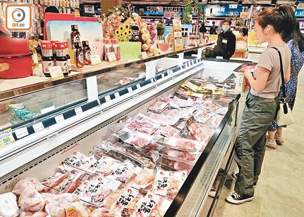 本港首兩個月超市及百貨公司超市部門的零售貨值按年再跌逾3%。