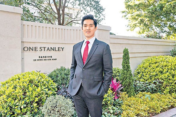 鄭智荣表示，ONE STANLEY的睇樓人士中，本地客及內地客各佔一半。