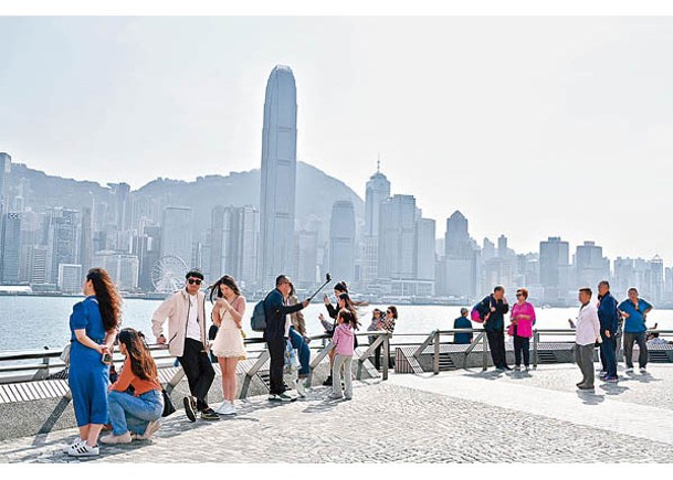 香港智慧城市排名遠遠落後於新加玻。