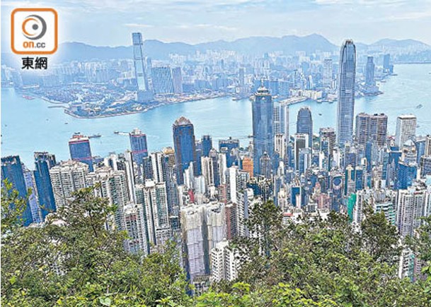 香港寸金尺土，房屋租金高昂直接影響生活成本。