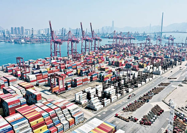 本港上半年錄得有形貿易逆差1,610億元。