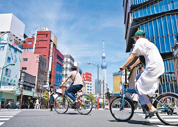 向世界錢進：外勞移日生活具挑戰