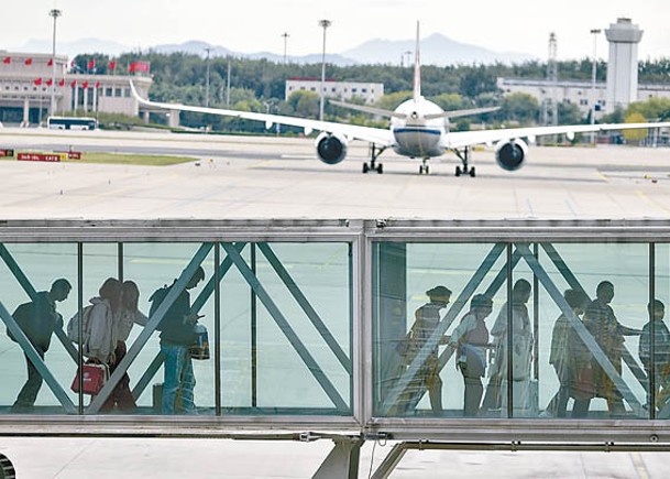 IATA料航空業年賺2457億