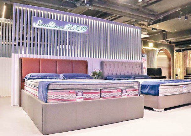 金美夢品牌店中店的裝潢設計，予顧客更高私隱度，寧靜享受床褥體驗。