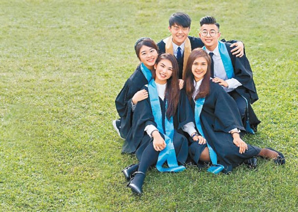 歷屆畢業生的升學表現理想且穩定，去年升學率更達88.8%。