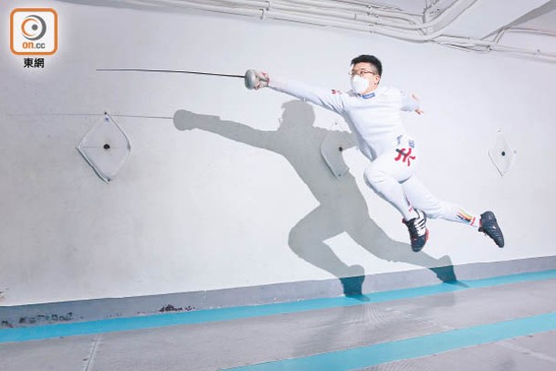 香港重劍青年劍擊運動員劉以恒，當年也是睇完「五環」盛事後才對劍擊運動產生興趣。