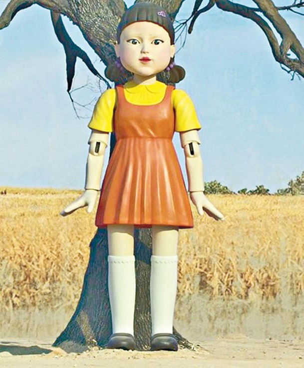 劇中的木頭人娃娃，驚嚇程度直逼驚悚片《詭娃安娜貝爾》（Annabelle）中的鬼娃娃。