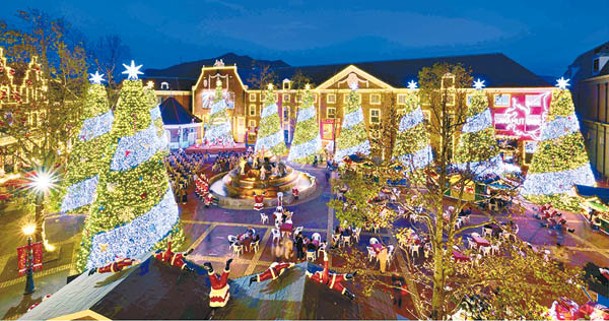 以歐洲小鎮為藍本打造的Christmas Town，充滿異國風情。