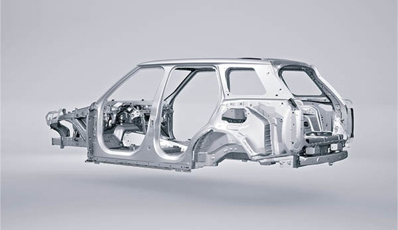 新車的鋁合金使用比例達76%，並在A、B及C柱等位置加入鋼材強化剛性。