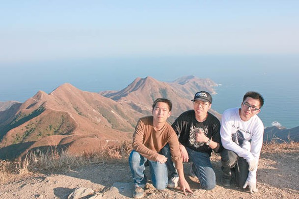 「隨我行 FolloMe」網站3位創辦人（左起）Admond、Witman及Terry熱愛行山，經常於自家網站介紹行山資訊。<br>網址：https://follo3me.com/