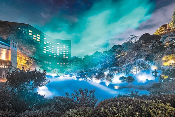 東京椿山莊大酒店於庭園舉行「森之極光」活動，為大家達成市區欣賞極光的願望。