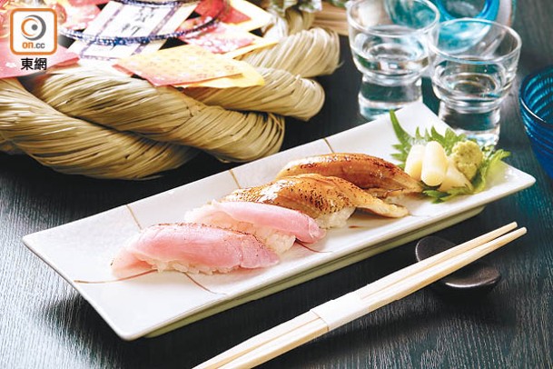 壽司<br>以當造的魚獲製作，包括有富油香的（左起）肥美金目鯛壽司及火炙海鰻壽司。