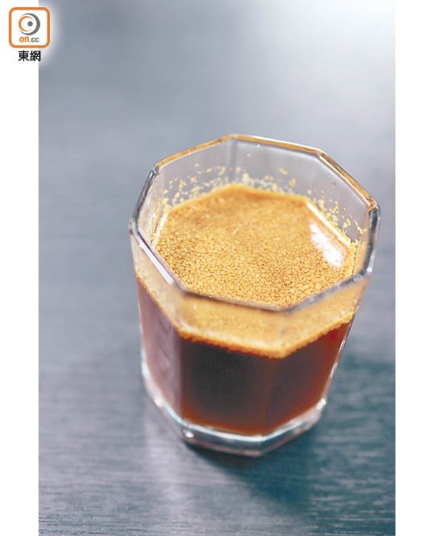 特調醬汁味道有點似日式燒汁，可用來代替豉油，微酸去膩。