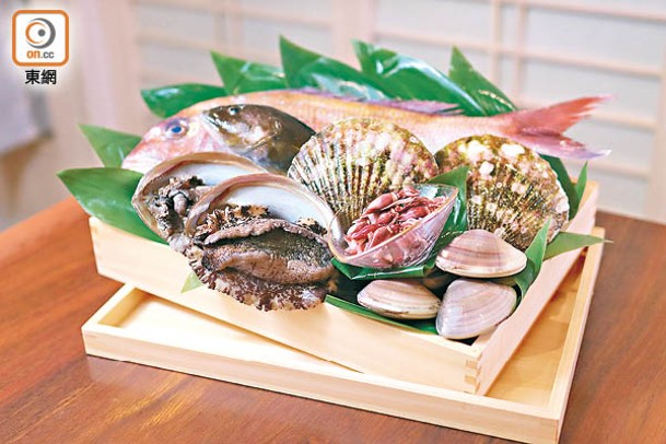 日本春日有多種時令海鮮，簡單烹調已很鮮味。