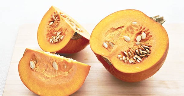 南瓜含大量β胡蘿蔔素，是提升免疫力的其中一種物質。
