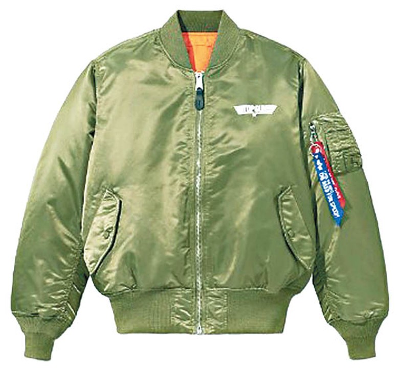 MA-1 Flight Jacket早已成為男士潮着之經典，其中又以軍綠色款最受歡迎。