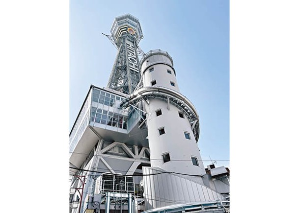 賀大阪通天閣110周年 激玩三層高透明滑梯
