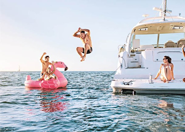 熱情仲夏戶外之旅有多款住宿計劃，大家可以開私人遊艇盛會或出走海邊度假。