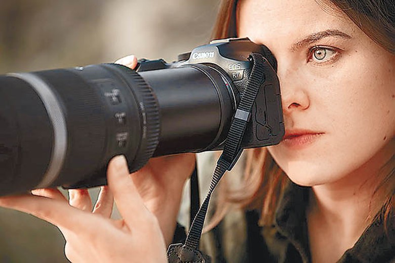 Canon EOS R7具有動物偵測功能，能穩定追蹤動物主體、臉部及眼睛等。（c）