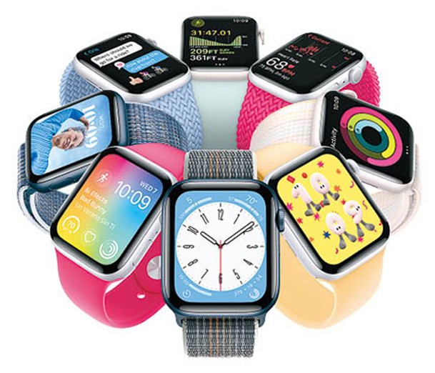 全新Apple Watch SE備有午夜暗、星光及銀色，將於9月16日發售。<br>售價：$1,999起