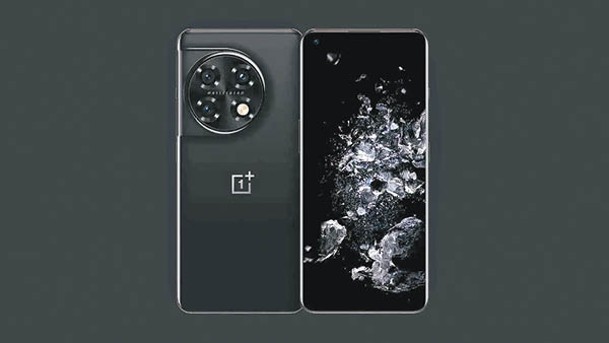 從流出的OnePlus 11 Pro相片所見，新機用上全黑塗裝及圓形相機模組。（d）