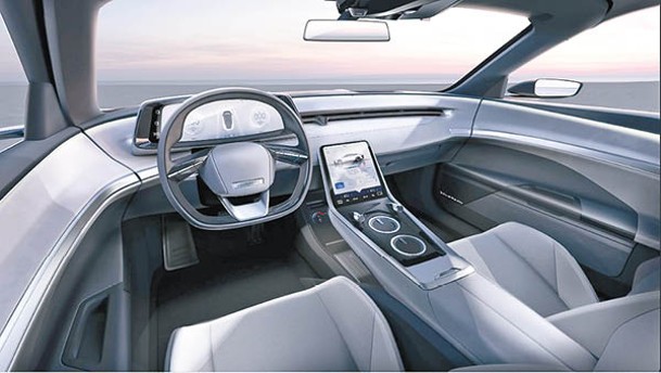 車廂設計簡約時尚，配備大尺寸數碼化儀錶和中央觸控屏幕。