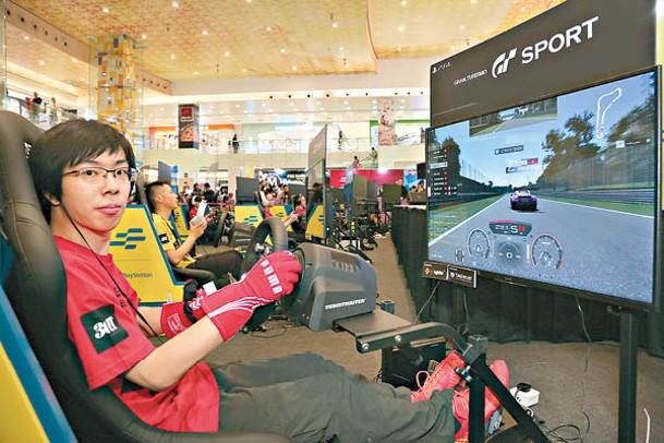 黃啟軒將代表香港參加「FIA世界賽車運動會」電競賽車項目。