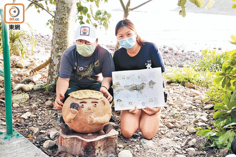 陶藝品亦刻畫了生動的「菠蘿包石」，大家遊島行山時不妨尋找它們的蹤迹。