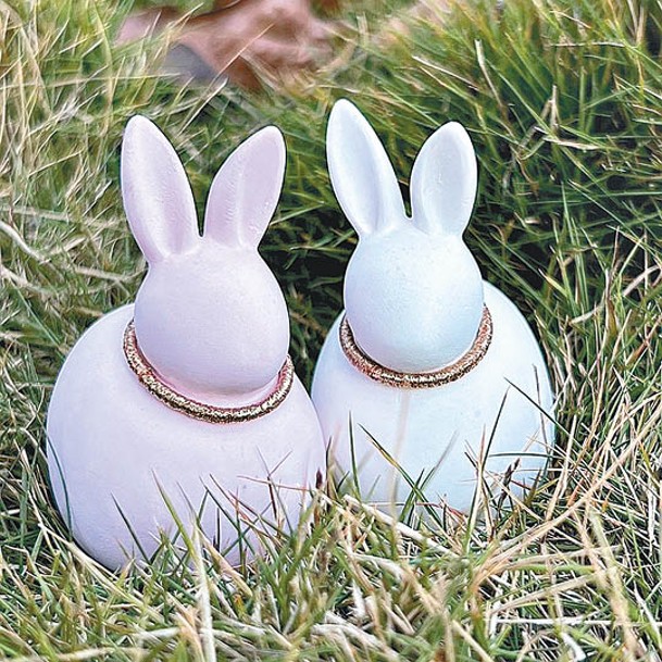 為兔年推出的「兔好運」矽藻土有兩個顏色。