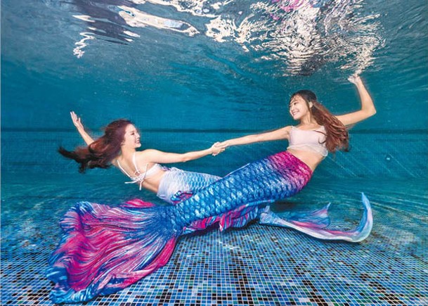 Iris（右）與Christel（左）認為，人魚水中舞講求拍子感，加上水中有阻力的關係，令水中舞更好玩更具挑戰性。