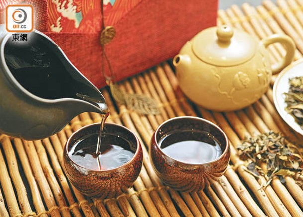 經專人沖泡的靚茶，用來搭配小菜或點心等都相得益彰。